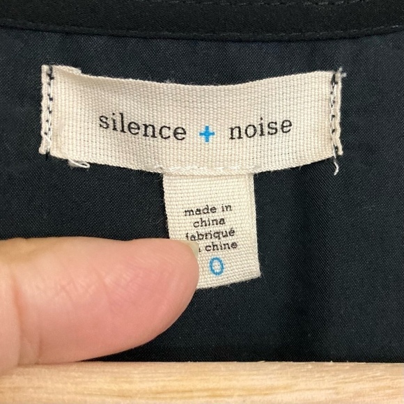 URBAN OUTFITTERS Silence Noise Wide Leg Kimono Wrap Crop Culotte Jumpsuit - Picture 6 of 14